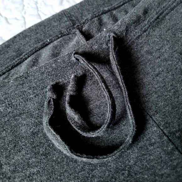 3/$15 🌸 Ardene Low Rise Capris - Picture 3 of 5